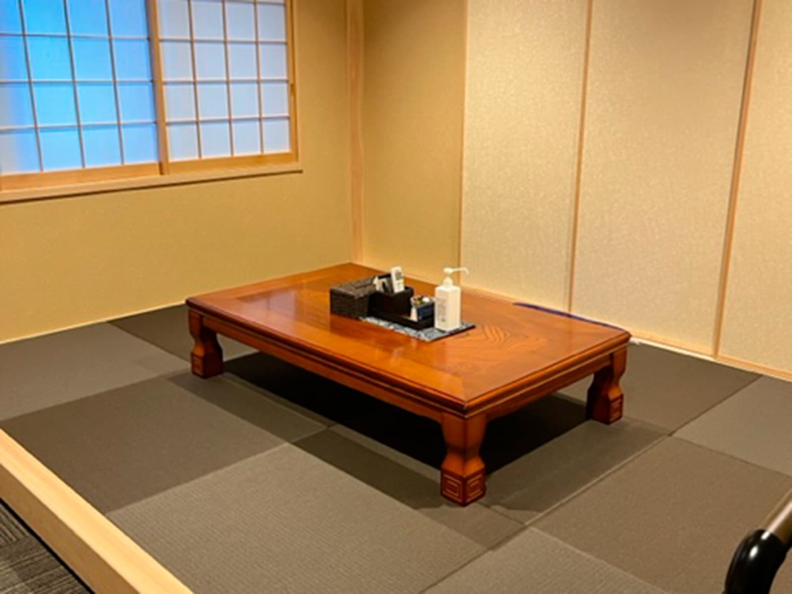 hall_shimo3.jpg