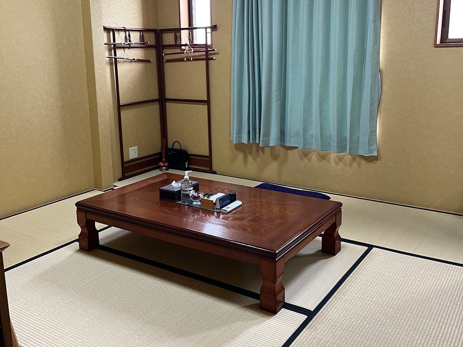 hall_ichida10.jpg