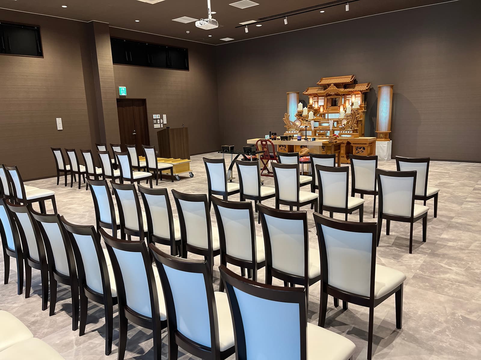 hall_futagawa9.jpg
